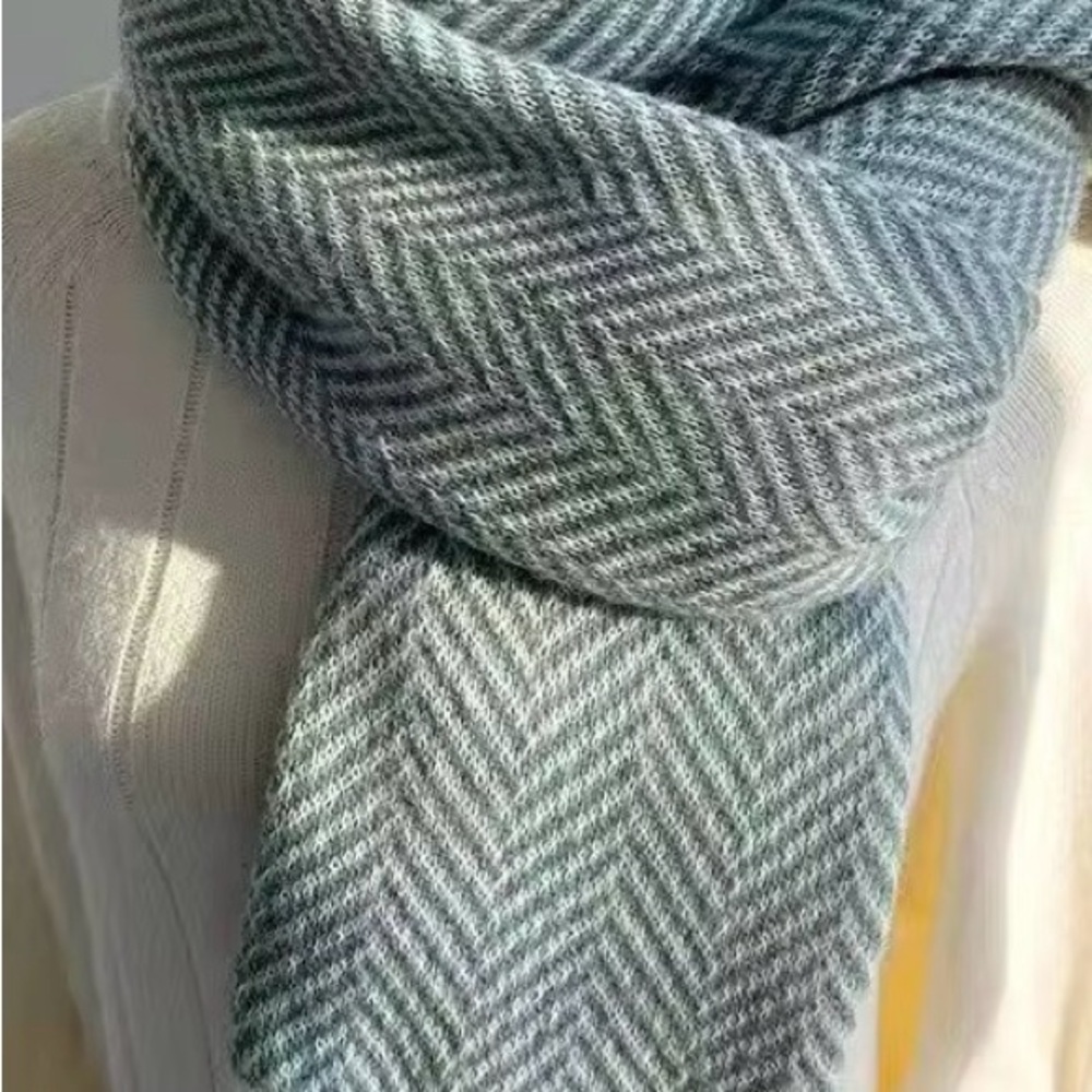 🧣Lightweight Wool Chevron Scarf-Soft And Stylish Winter Essential